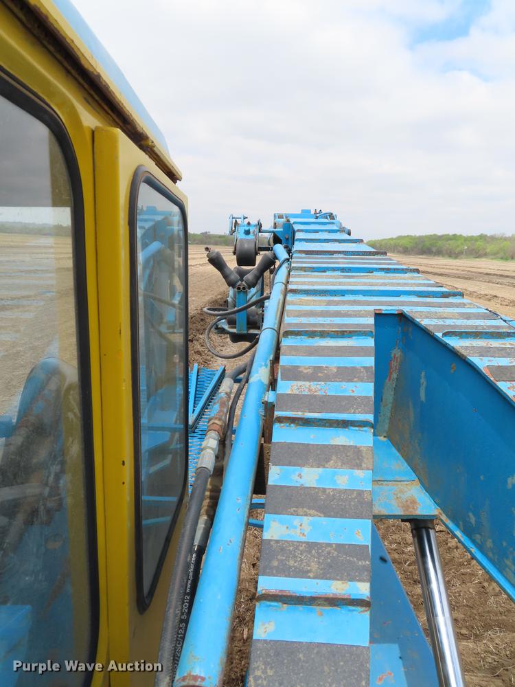 image for item DE3490 Barth TL75 tile plow