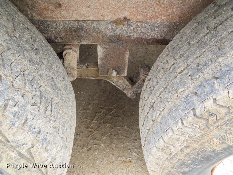 image for item DE3494 1992 FFC utility trailer