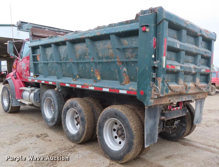 image for item DF7828 1999 Sterling A-Line dump truck