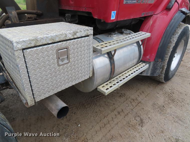 image for item DF7828 1999 Sterling A-Line dump truck