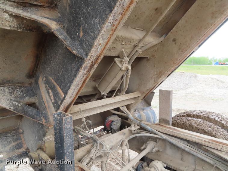 image for item DF7828 1999 Sterling A-Line dump truck