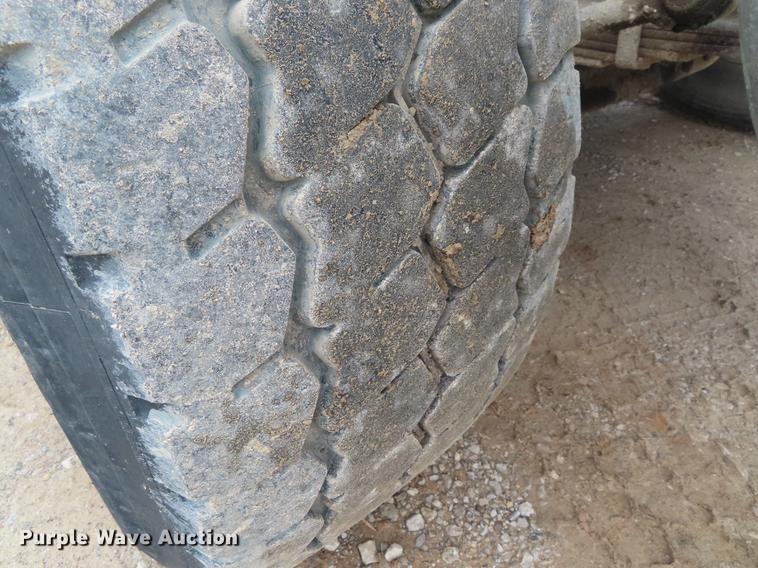 image for item DF7828 1999 Sterling A-Line dump truck