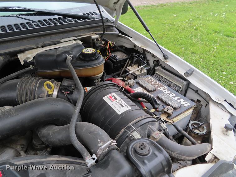 image for item DF7829 2007 Ford F550 utility truck with crane