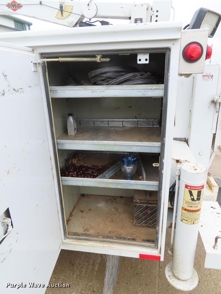 image for item DF7829 2007 Ford F550 utility truck with crane