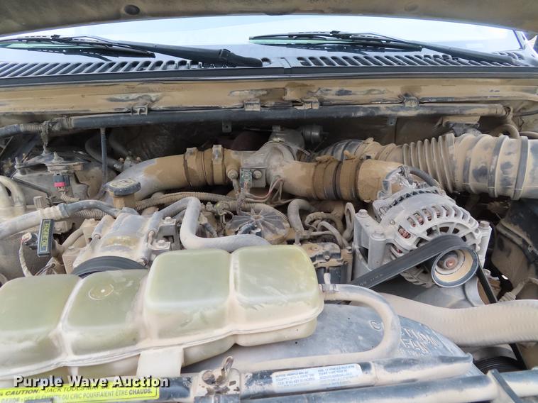 image for item DF7830 2000 Ford F550 flatbed truck