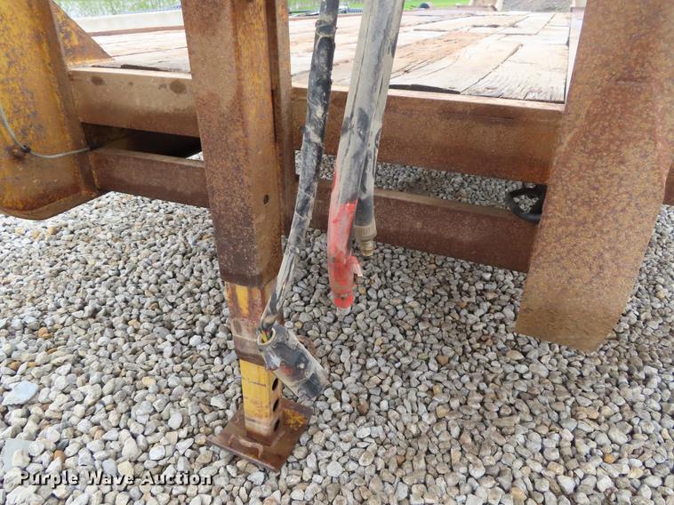 image for item DF7831 1997 Holden HGD2027 equipment trailer