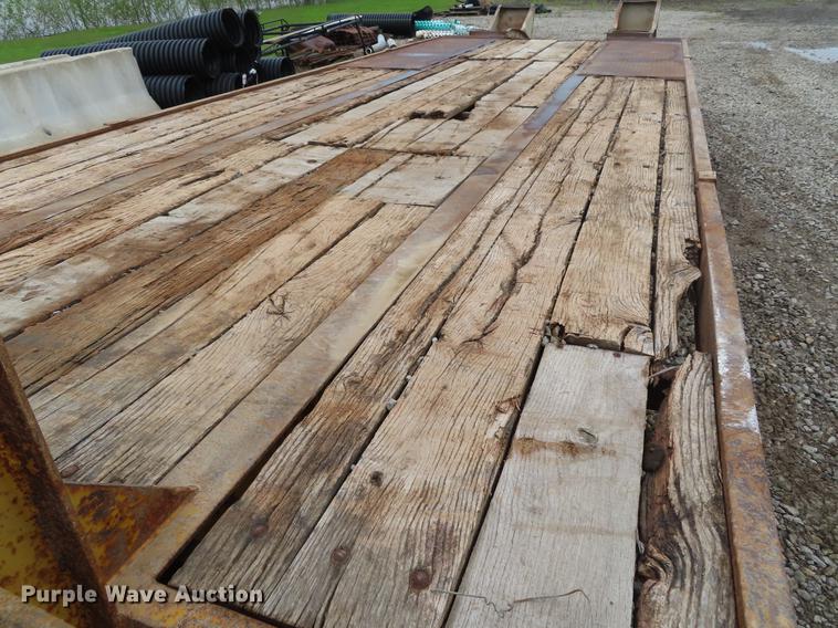 image for item DF7831 1997 Holden HGD2027 equipment trailer