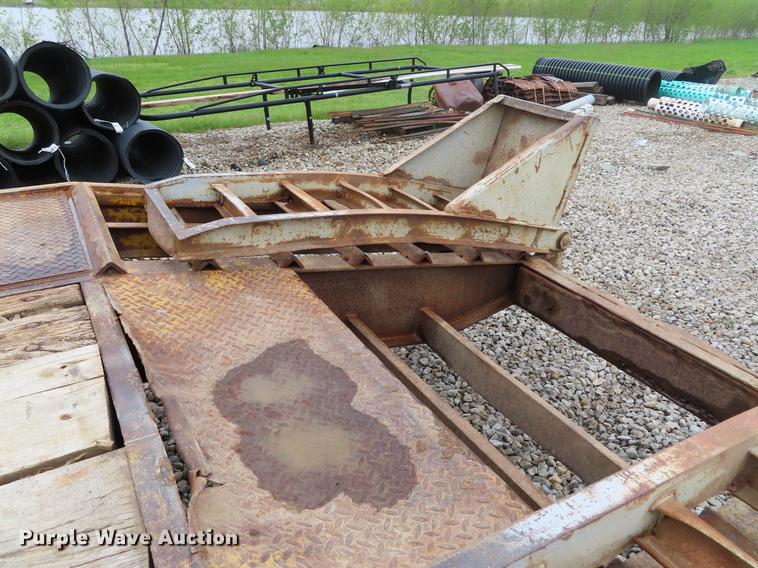 image for item DF7831 1997 Holden HGD2027 equipment trailer