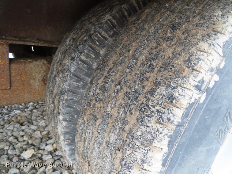 image for item DF7831 1997 Holden HGD2027 equipment trailer