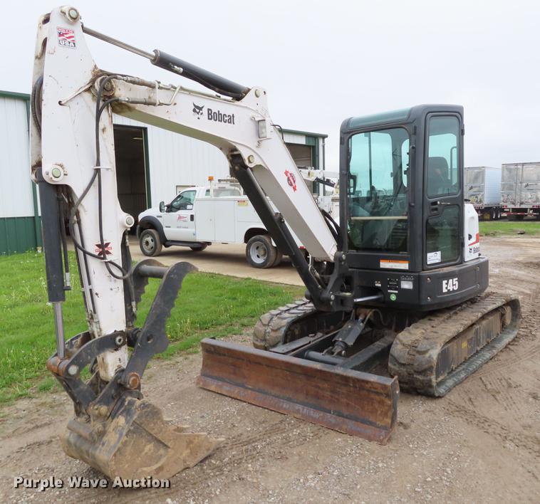 image for item DF7832 2016 Bobcat E45 mini excavator