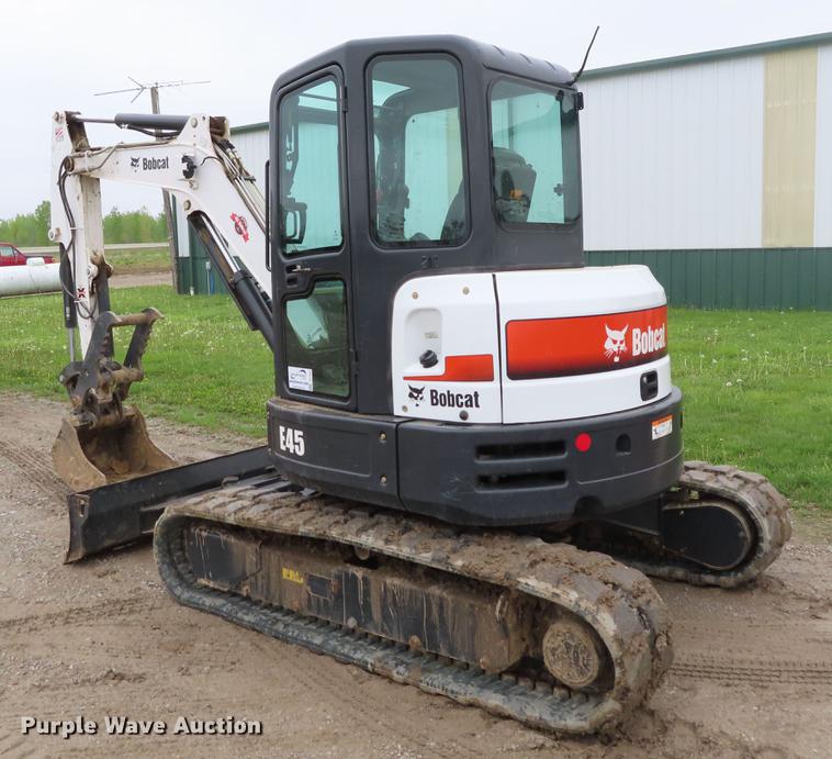 image for item DF7832 2016 Bobcat E45 mini excavator