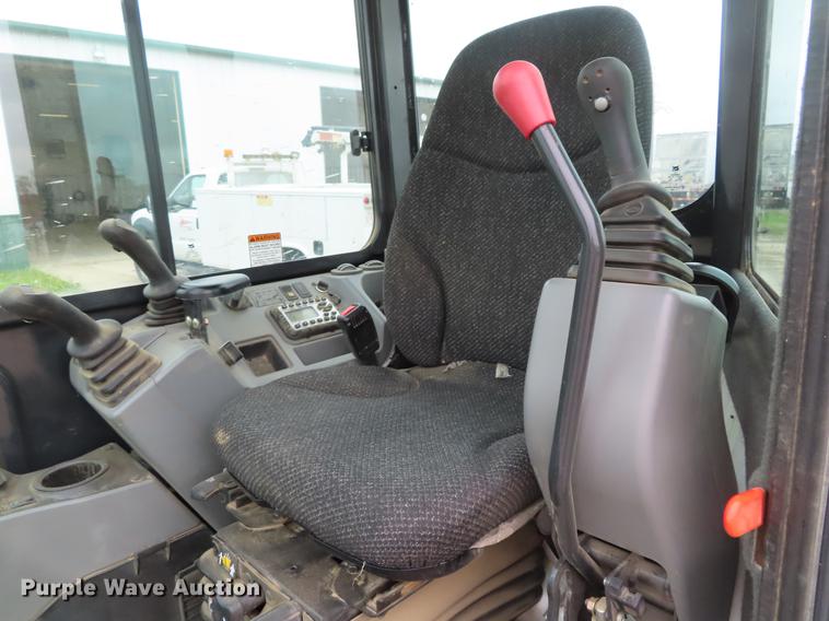 image for item DF7832 2016 Bobcat E45 mini excavator