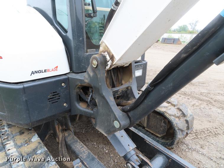 image for item DF7832 2016 Bobcat E45 mini excavator