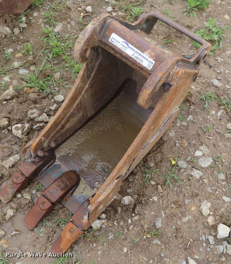 image for item FJ9020 Bobcat mini excavator bucket