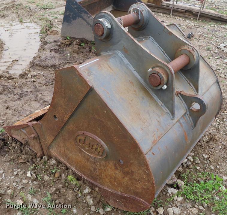 image for item FJ9022 2015 Geith excavator bucket