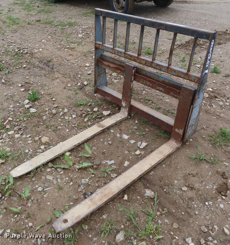 image for item FJ9038 48"L skid steer pallet forks