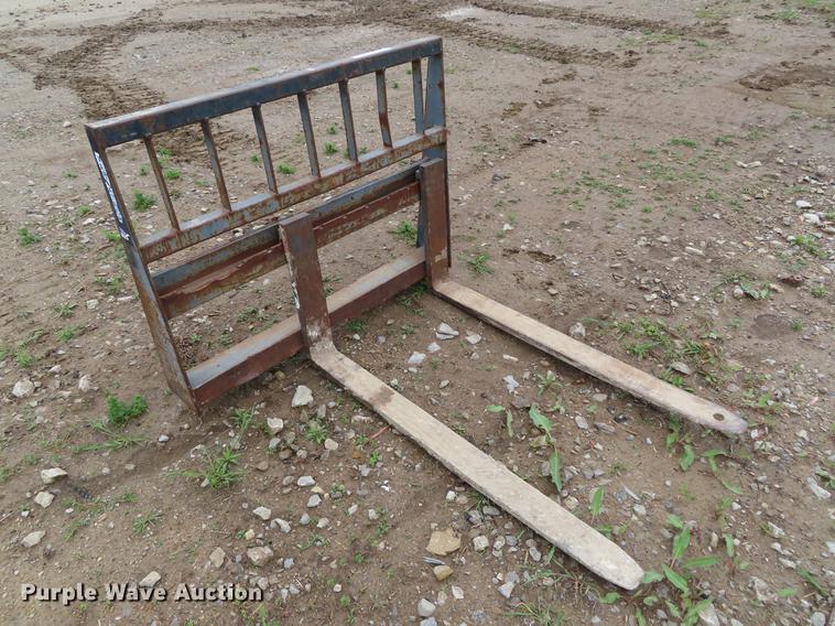 image for item FJ9038 48"L skid steer pallet forks