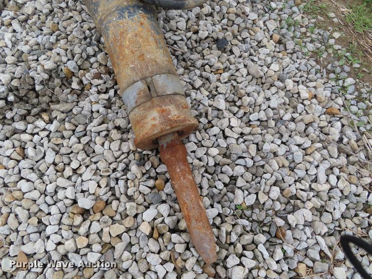 image for item FJ9039 Bobcat hydraulic breaker