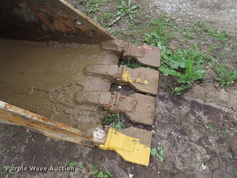 image for item FJ9057 Caterpillar excavator bucket