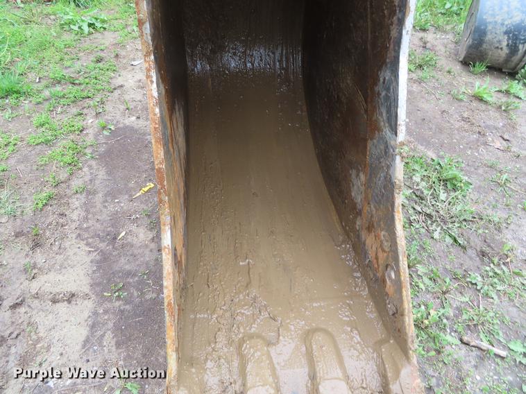 image for item FJ9057 Caterpillar excavator bucket