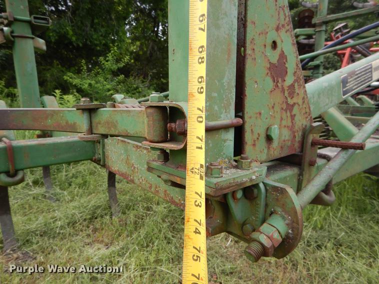 image for item DC0226 John Deere field cultivator