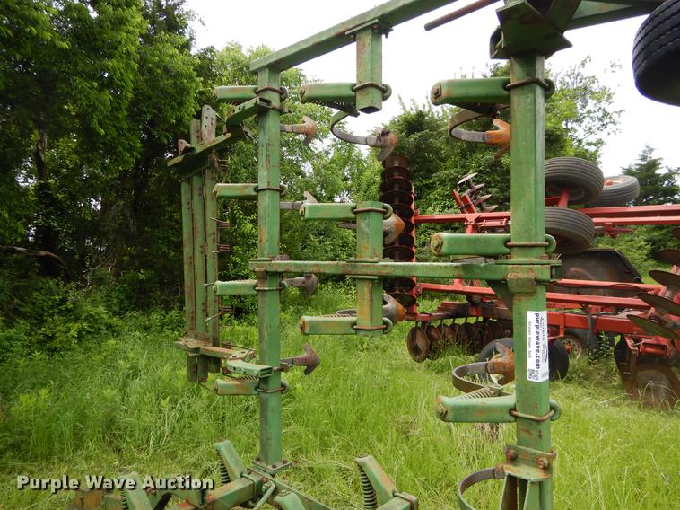 image for item DC0226 John Deere field cultivator