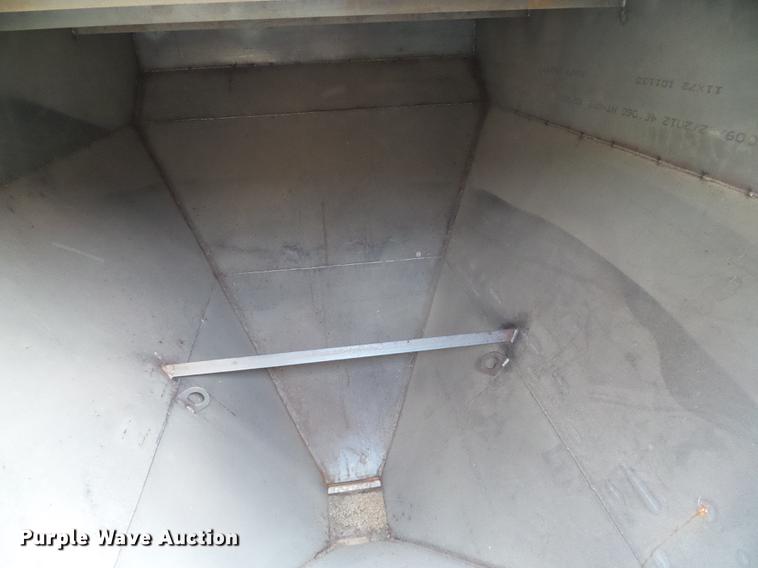 image for item DC5206 Convey All seed tender