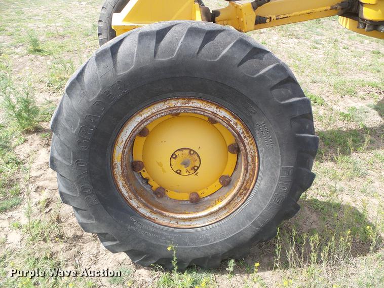 image for item DC5208 Allis Chalmers M100 motor grader