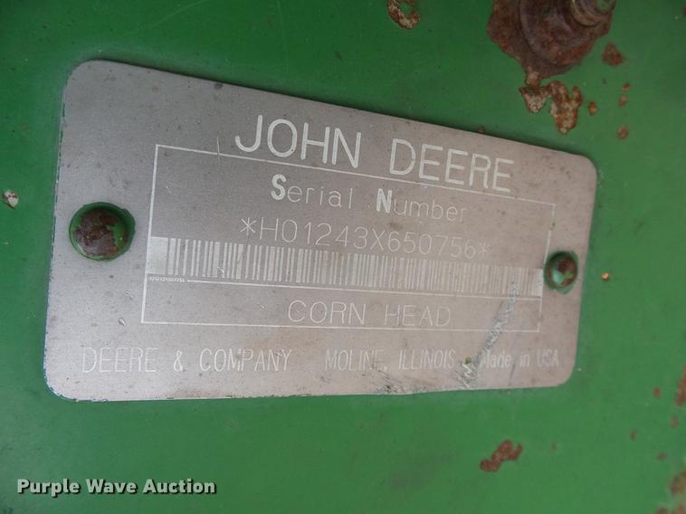 image for item DC5209 John Deere 1243 corn head