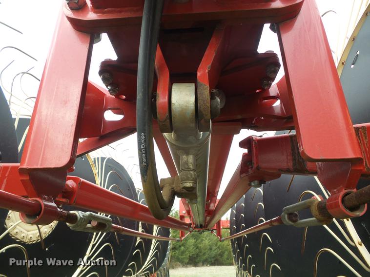 image for item DC5212 Farm King Easy Rake SS18 hay rake