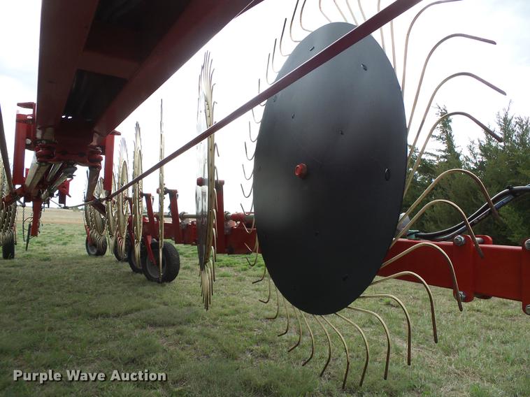 image for item DC5212 Farm King Easy Rake SS18 hay rake