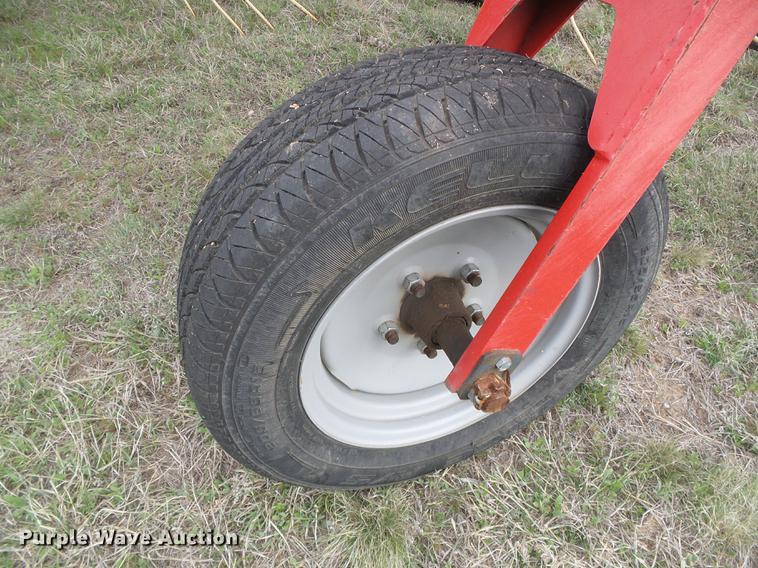 image for item DC5212 Farm King Easy Rake SS18 hay rake