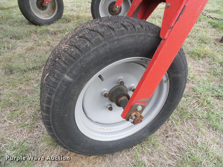 image for item DC5212 Farm King Easy Rake SS18 hay rake