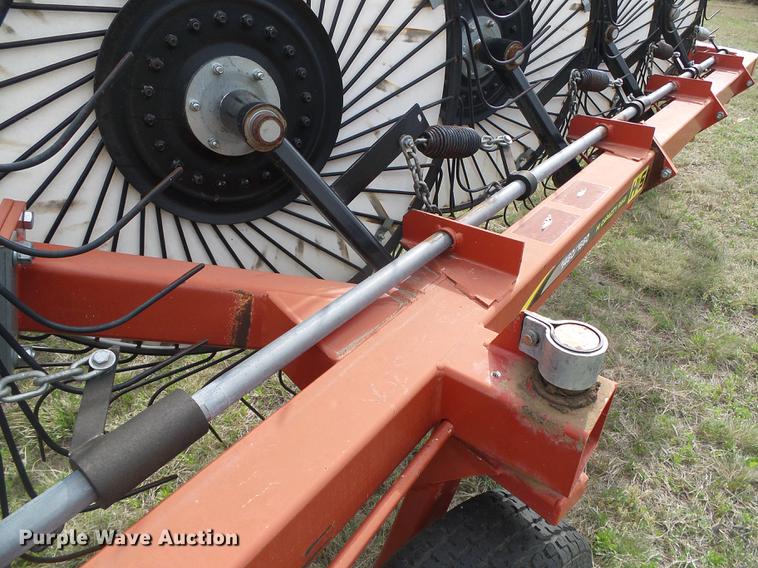 image for item DC5213 H&S BF1460 hi-capacity hay rake