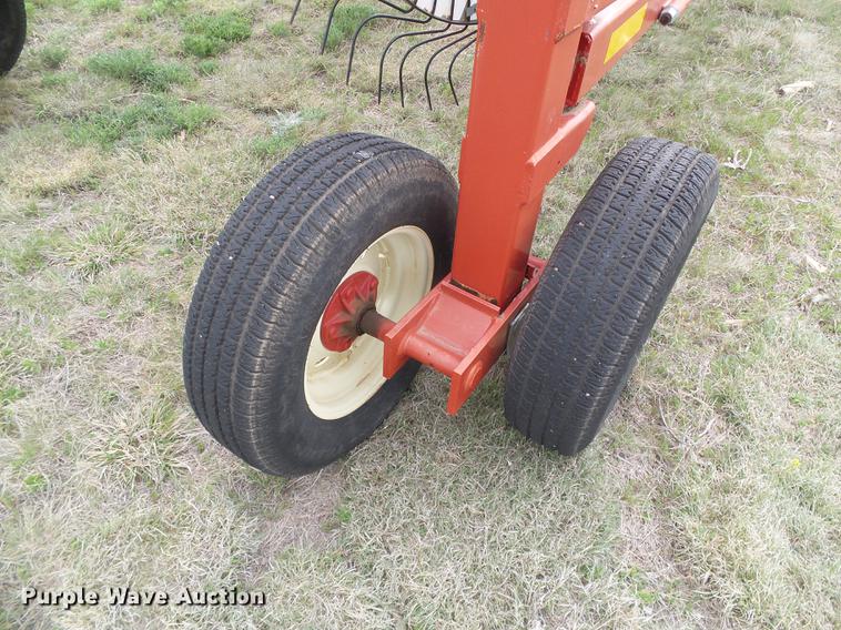 image for item DC5213 H&S BF1460 hi-capacity hay rake