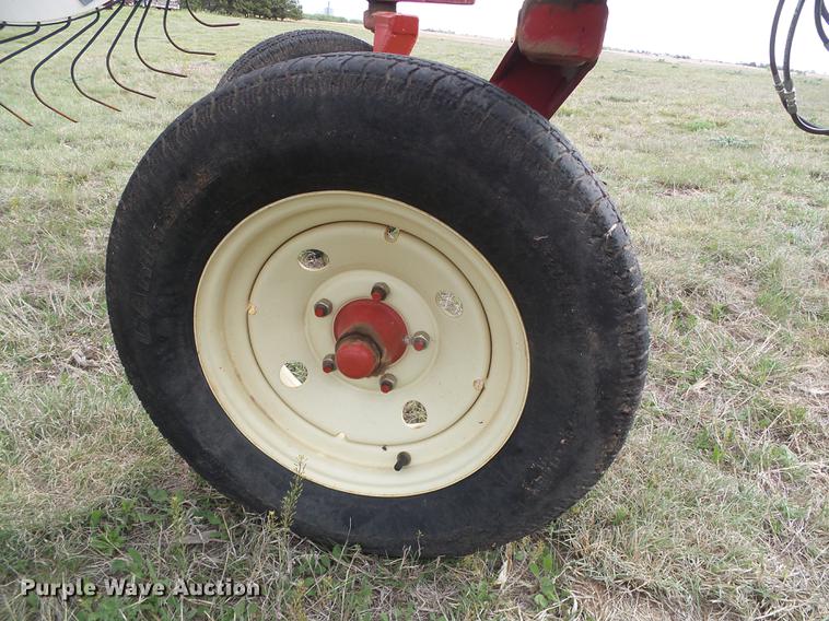 image for item DC5213 H&S BF1460 hi-capacity hay rake