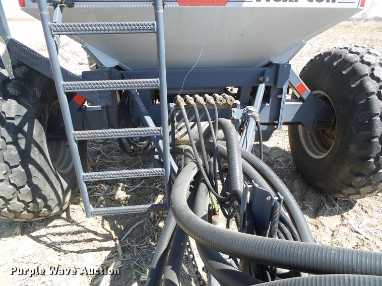 image for item DC5240 1998 Flexi-Coil 7500 air seeder