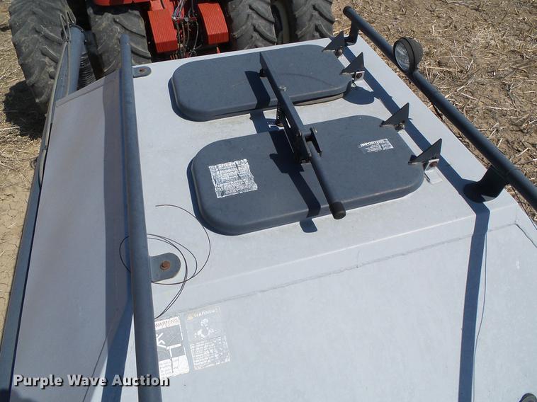 image for item DC5240 1998 Flexi-Coil 7500 air seeder