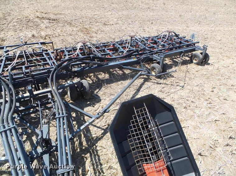 image for item DC5240 1998 Flexi-Coil 7500 air seeder