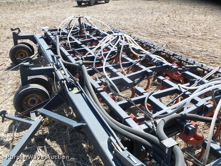image for item DC5240 1998 Flexi-Coil 7500 air seeder