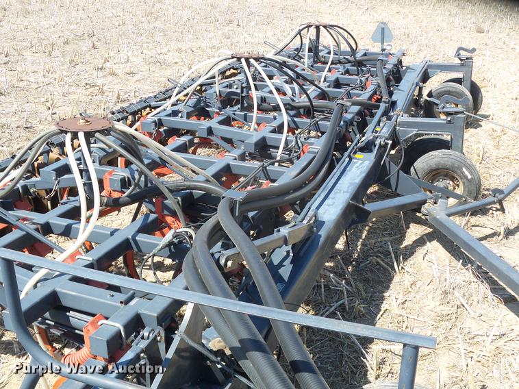 image for item DC5240 1998 Flexi-Coil 7500 air seeder