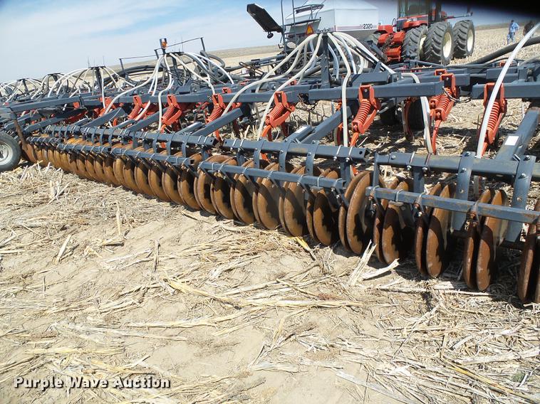 image for item DC5240 1998 Flexi-Coil 7500 air seeder