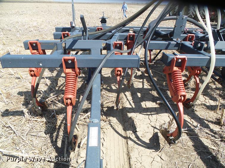 image for item DC5240 1998 Flexi-Coil 7500 air seeder