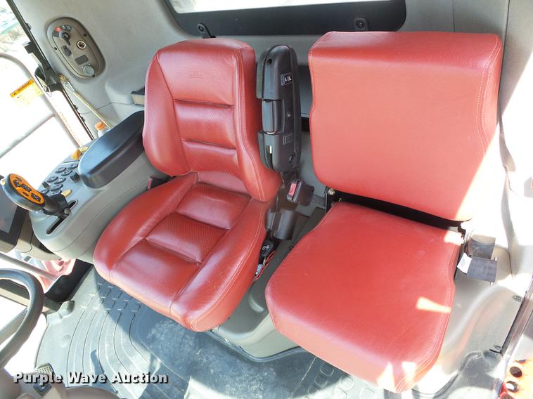 image for item DC5242 2011 Case IH 8120 combine