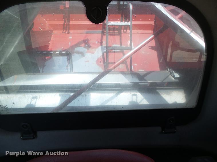 image for item DC5242 2011 Case IH 8120 combine