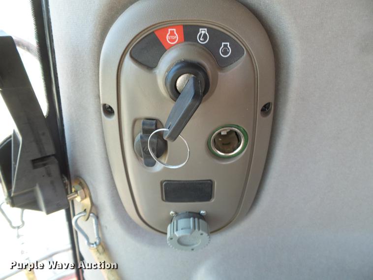 image for item DC5242 2011 Case IH 8120 combine