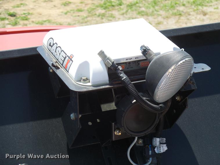 image for item DC5242 2011 Case IH 8120 combine