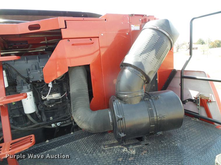 image for item DC5242 2011 Case IH 8120 combine
