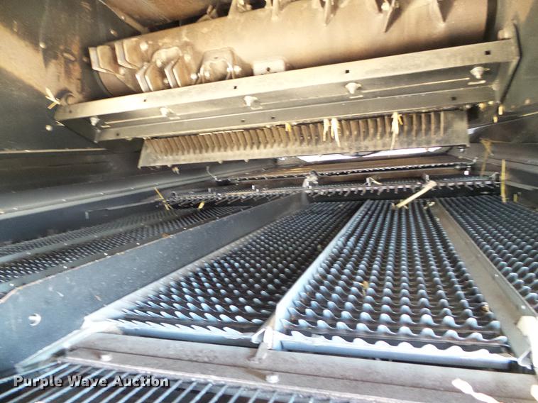 image for item DC5242 2011 Case IH 8120 combine