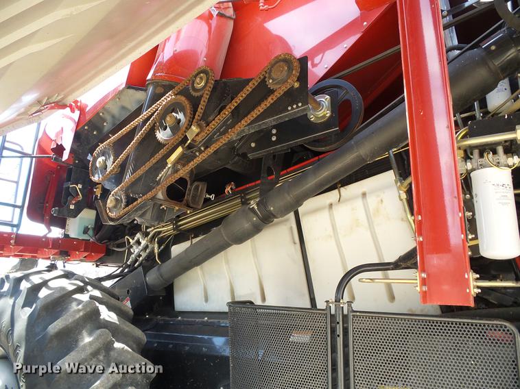 image for item DC5242 2011 Case IH 8120 combine